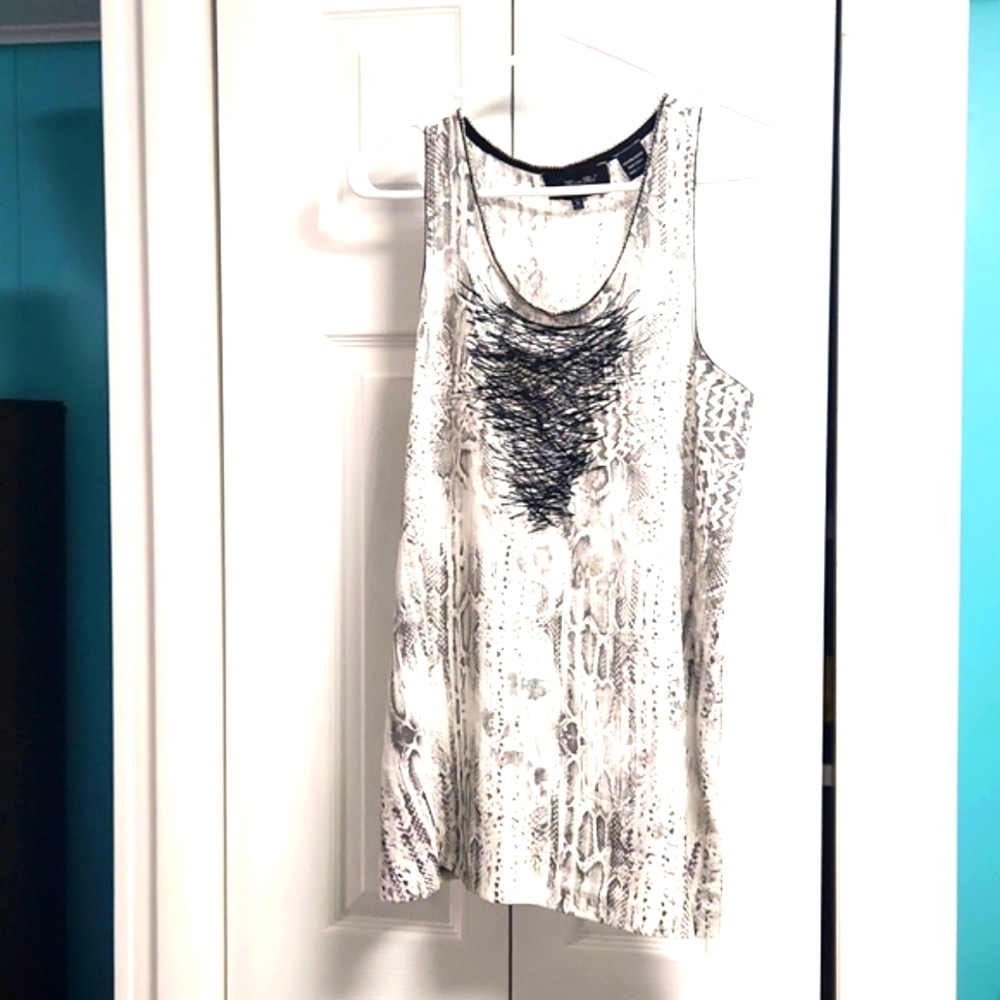 Women's Miss Me Sleeveless Shirt Medium